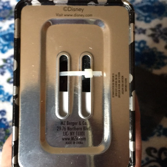 Mickey Mouse watch by Disney, New still in box - Picture 4 of 8